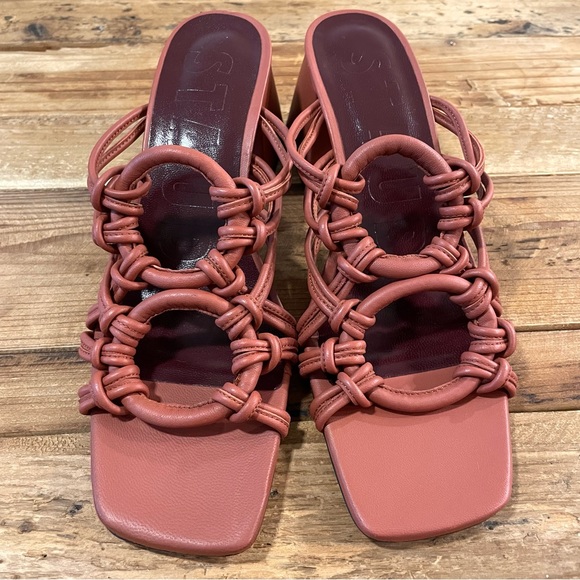 STAUD Adeline Knotted Block Heel in Spice - Picture 2 of 10